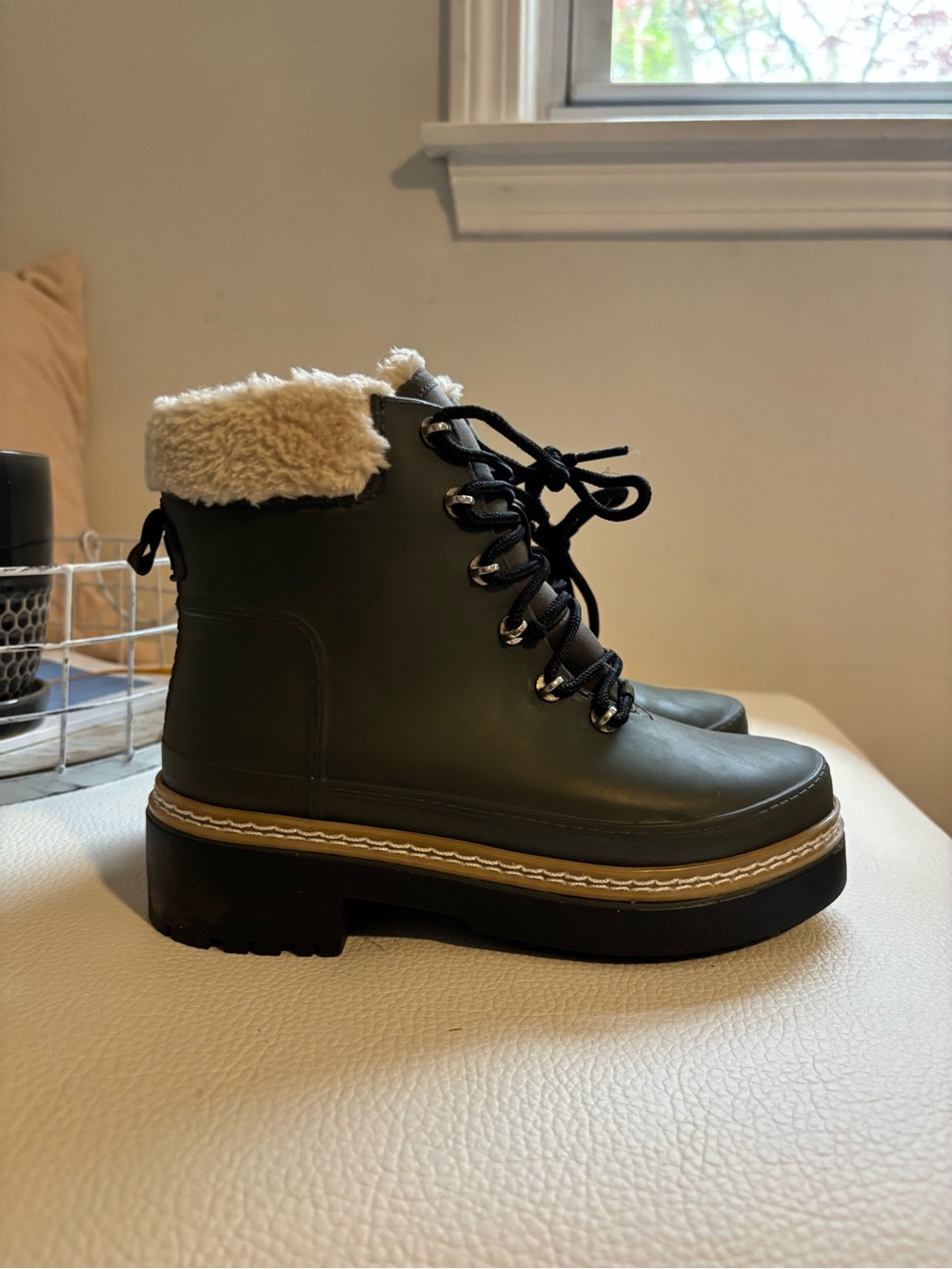 Women’s Olive Green Faux-Fur Trim Lace-Up Winter Boots